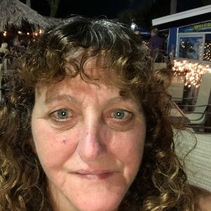 Meet your Posher, Michele